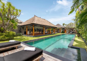 Villa Wolfe by Villa Finder